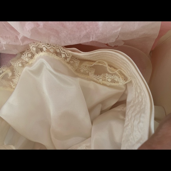 MADAME ALEXANDER MINT EXTREMELY RARE 10” DOLL SET - Picture 9 of 16